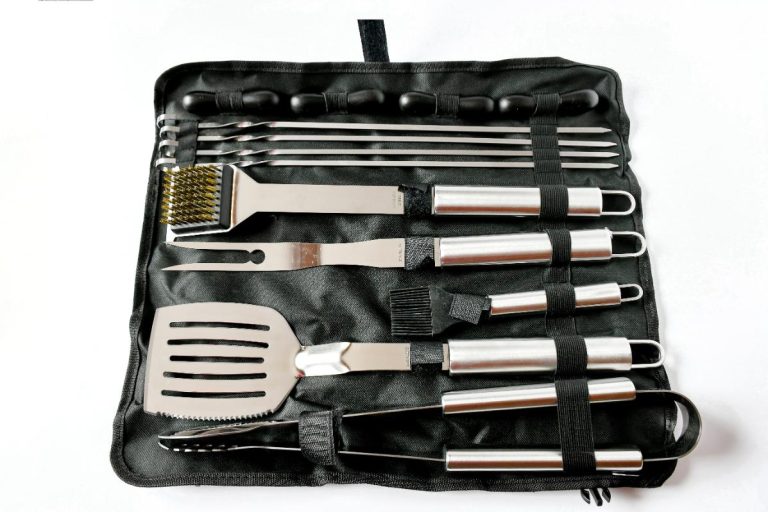 ensemble outils bbq personnalise